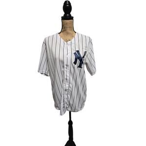 Fordham New York Yankees jersey, size medium